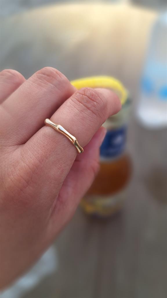 χρυσό δαχτυλίδι, δαχτυλίδι κ14, bamboo δαχτυλίδι, κομψό δαχτυλίδι, μίνιμαλ κόσμημα, χρυσά κοσμήματα, γυναικείο δαχτυλίδι, μοντέρνο κόσμημα, δώρο για γυναίκα, ελληνικό e-shop, 14k gold ring, bamboo ring, minimal jewelry, elegant gold ring, gold jewelry, wo