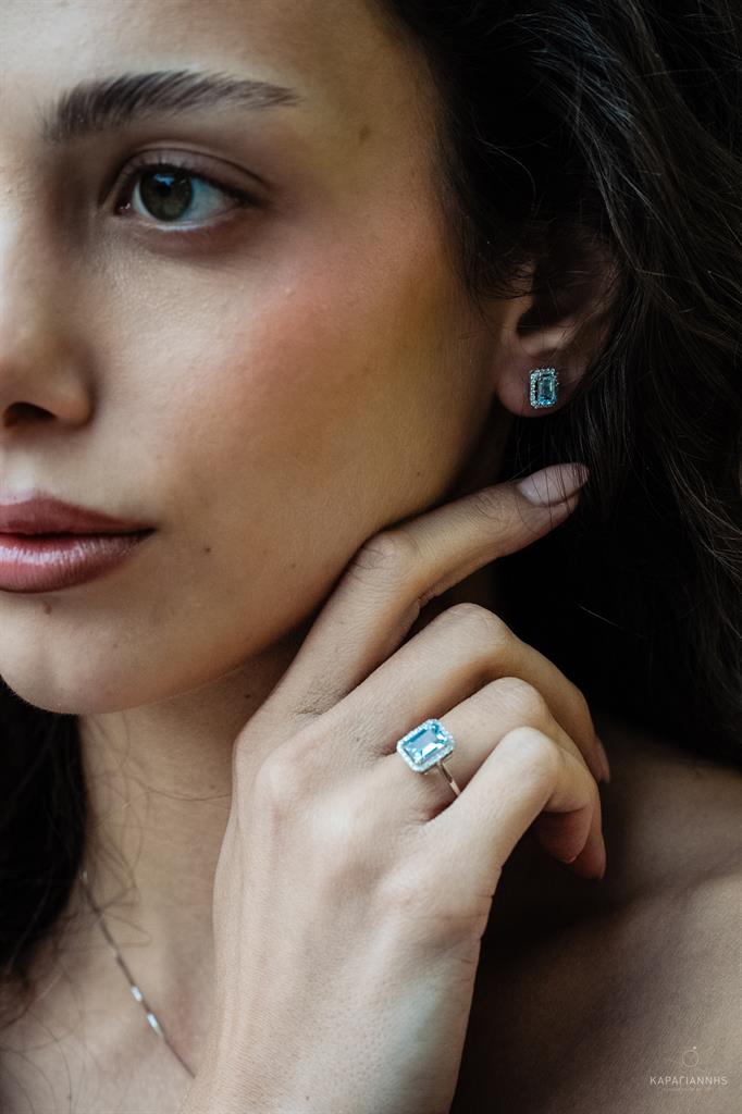 σκουλαρίκια λευκόχρυσα, σκουλαρίκια με άκουαμαρίνα, σκουλαρίκια με διαμάντια, κοσμήματα Κ18, λευκόχρυσα κοσμήματα, χρυσά σκουλαρίκια Κ18, πολυτελή σκουλαρίκια, χειροποίητα κοσμήματα, γυναικεία σκουλαρίκια, κομψά σκουλαρίκια, δώρα για γυναίκες, μοντέρνα σκ