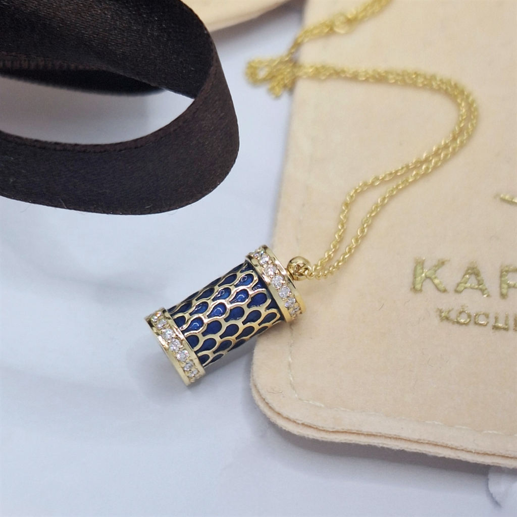 κολιέ χρυσό Κ18, χειροποίητο κόσμημα, διαμαντένιο κολιέ, κολιέ με σμάλτο, Periklista collection, γυναικείο κολιέ, κόσμημα με διαμάντια, χρυσό μενταγιόν, πολυτελές κολιέ, δώρο για γυναίκα, high-end jewelry,18k gold necklace, handmade jewelry, diamond neckl